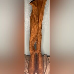 Dream Pairs Brown Suede Boots